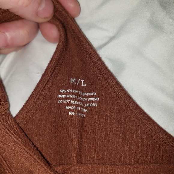 NO Name Brown Sport top large - Picture 5 of 5
